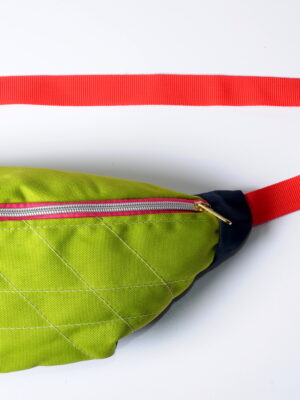 Shade Light – Red Zip